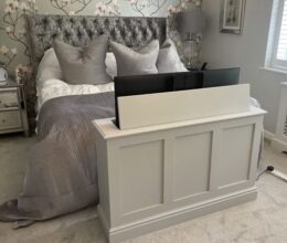 Tv media and entertainment boxes